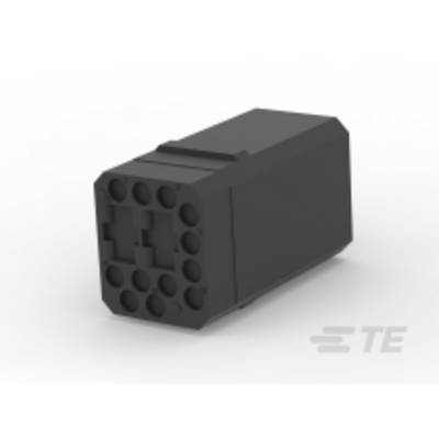 Černá obdélníková elektrická zástrčka s několika zdířkami leží stranou na bílém povrchu.