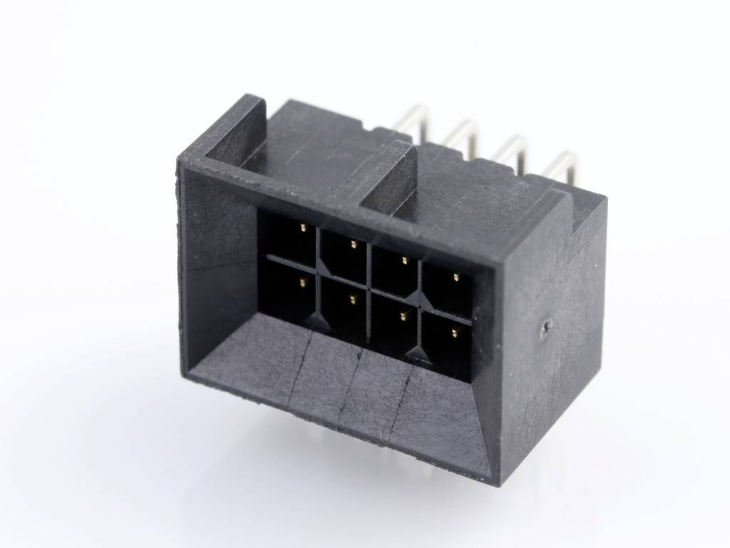 Černý, obdélníkový elektrický konektor s osmi kolíky ve dvou řadách a čtyřmi zásuvnými místy na bílém pozadí.