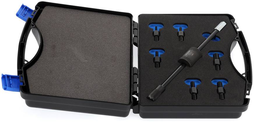 Otevřený černý kufřík na nářadí s pěnovou výplní, který obsahuje osm modrých trysek a černý adaptér v různých přihrádkách.
