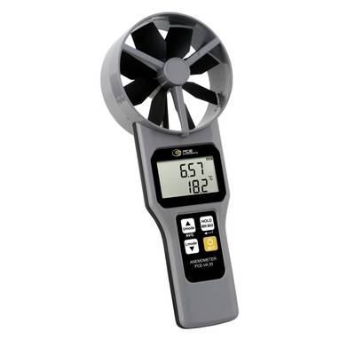 Přenosný digitální anemometr s ventilátorkovým senzorem a displejem zobrazujícím rychlost větru 6,57 m/s a teplotu 18,2°C.