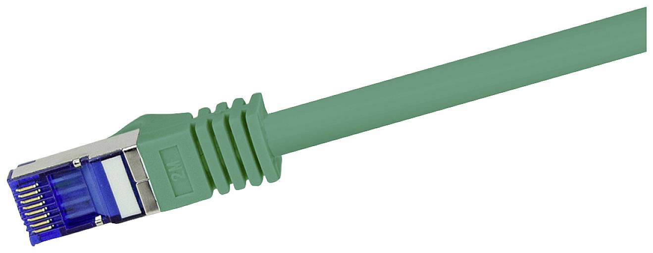 Zelený ethernetový kabel s kovovými konektory, vhodný pro síťové připojení v počítačových sítích.