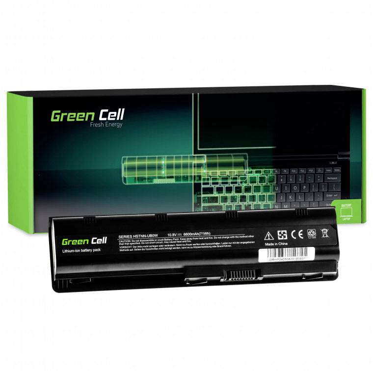 Černý notebook baterie s nápisem 'Green Cell'. Obal v pozadí zobrazuje stylizovaný design notebooku v zelené a černé barvě.