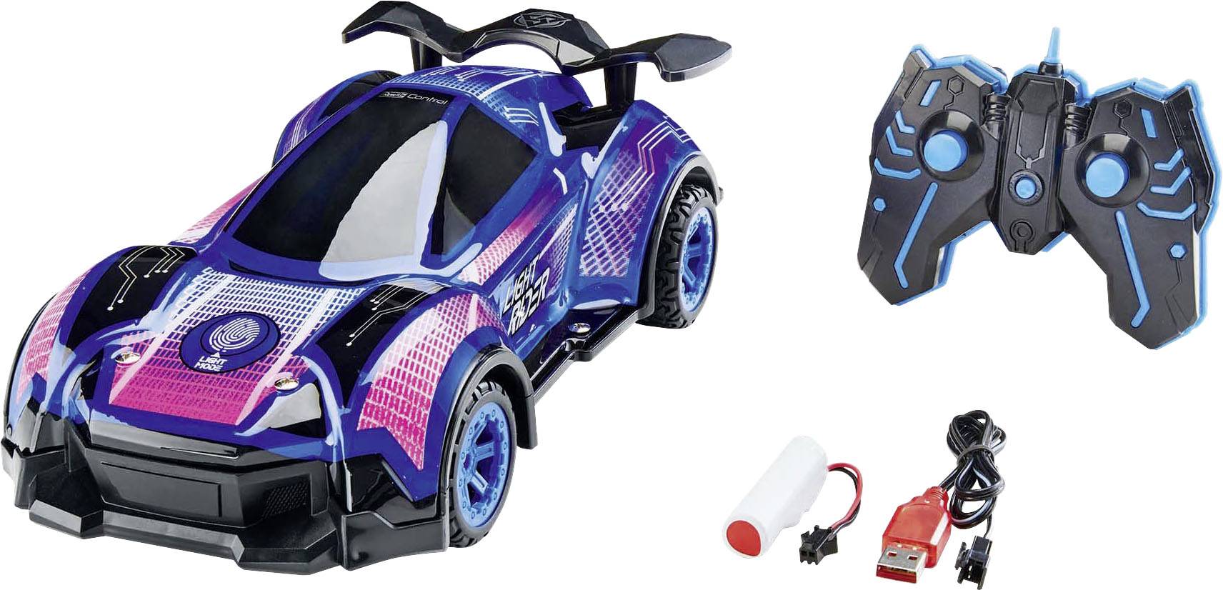 Dálkově ovládané hračkářské auto v modré a růžové barvě, s odpovídajícím dálkovým ovladačem a USB nabíjecím kabelem. Sportovní design s křídlovým spoilerem.