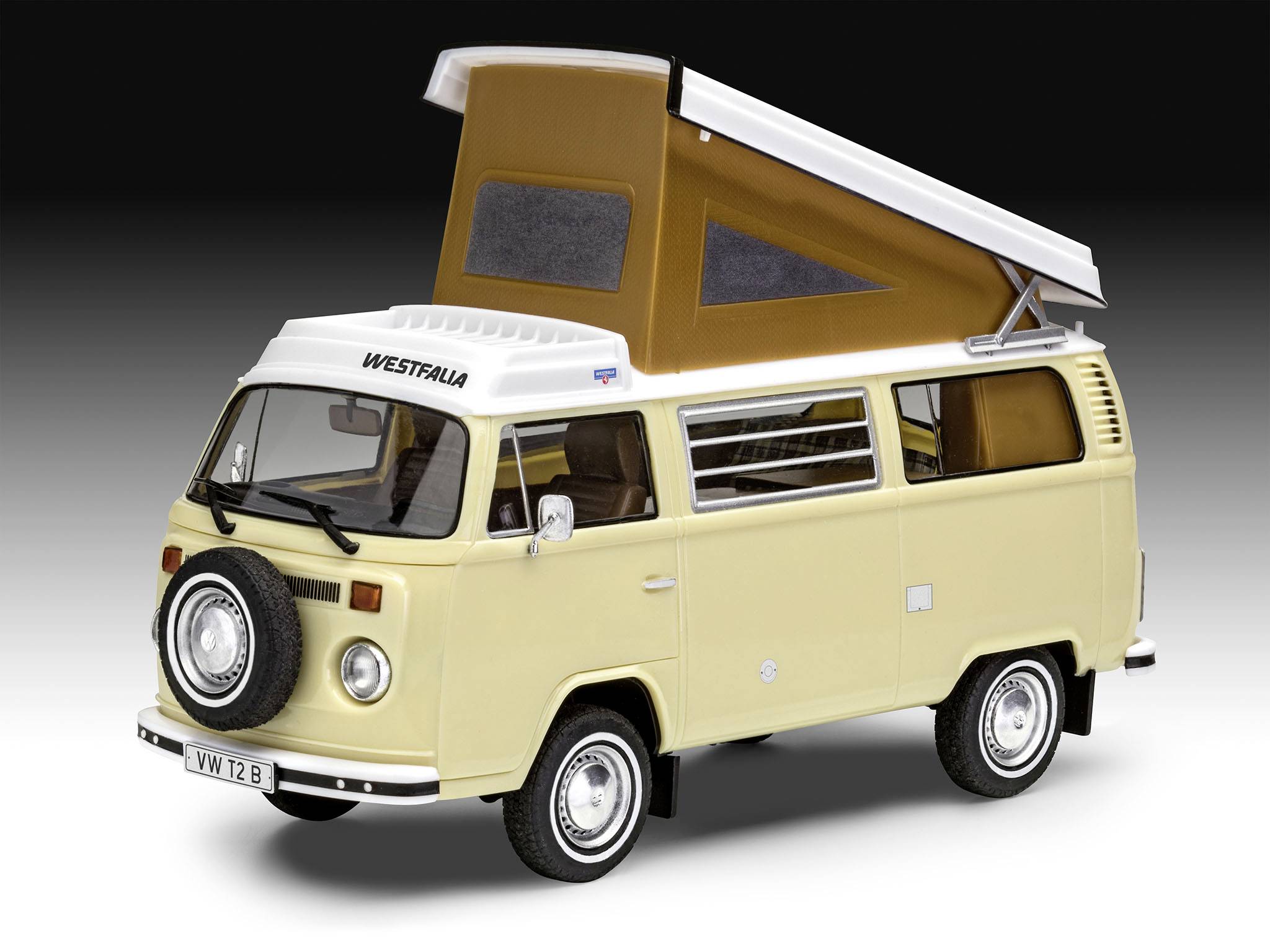 Béžový obytný vůz s vysokou střechou, na jehož přední straně je nápis "Westfalia", je zobrazen na černém pozadí.