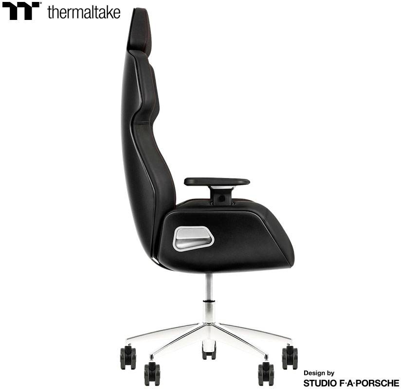 Moderní černá kancelářská židle na otočné kovové základně s kolečky. Ergonomický design studia F. A. Porsche pro Thermaltake.