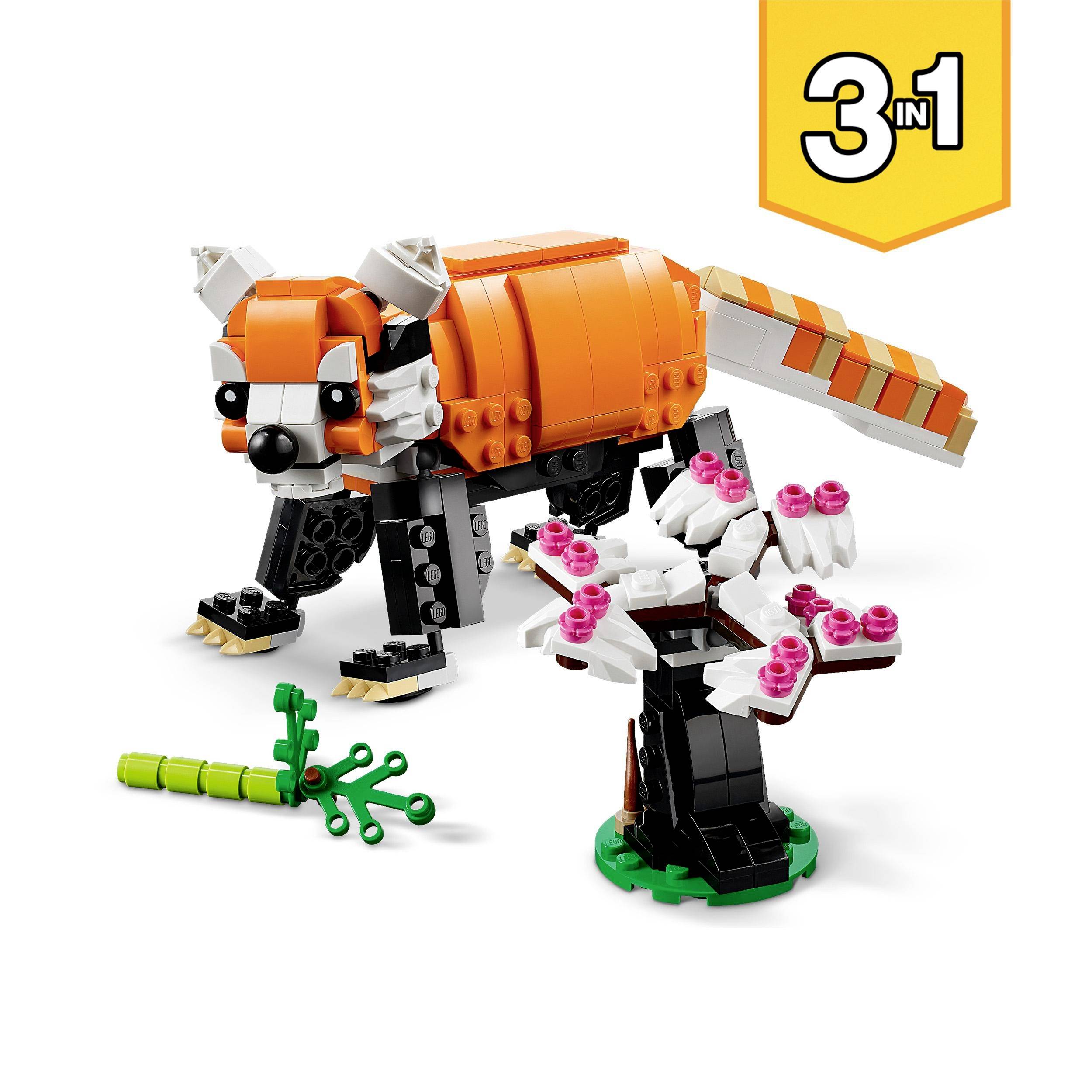 LEGO '3 v 1' sada s červeným pandím modelem, sakurovou strání a bambusem.