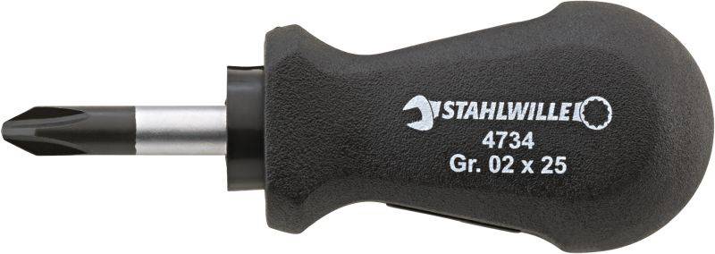Černý šroubovák s křížovým nástavcem a nápisem 'STAHLWILLE 4734 Gr. 02 x 25' na rukojeti.