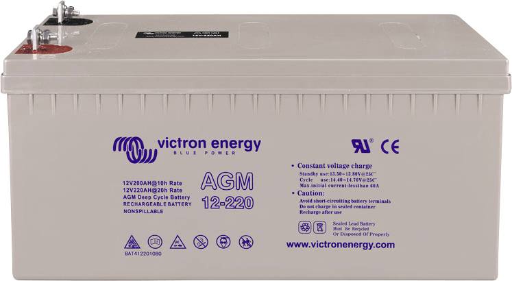 Baterie od Victron Energy, model AGM 12-220, vhodná pro hluboký cyklus. Napětí 12V, kapacita 220Ah, bezúdržbová a uzavřená.