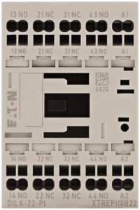 Elektrické spínací zařízení s několika připojovacími svorkami a centrálním spínačem, označené logem 'Eaton' a typovým označením.