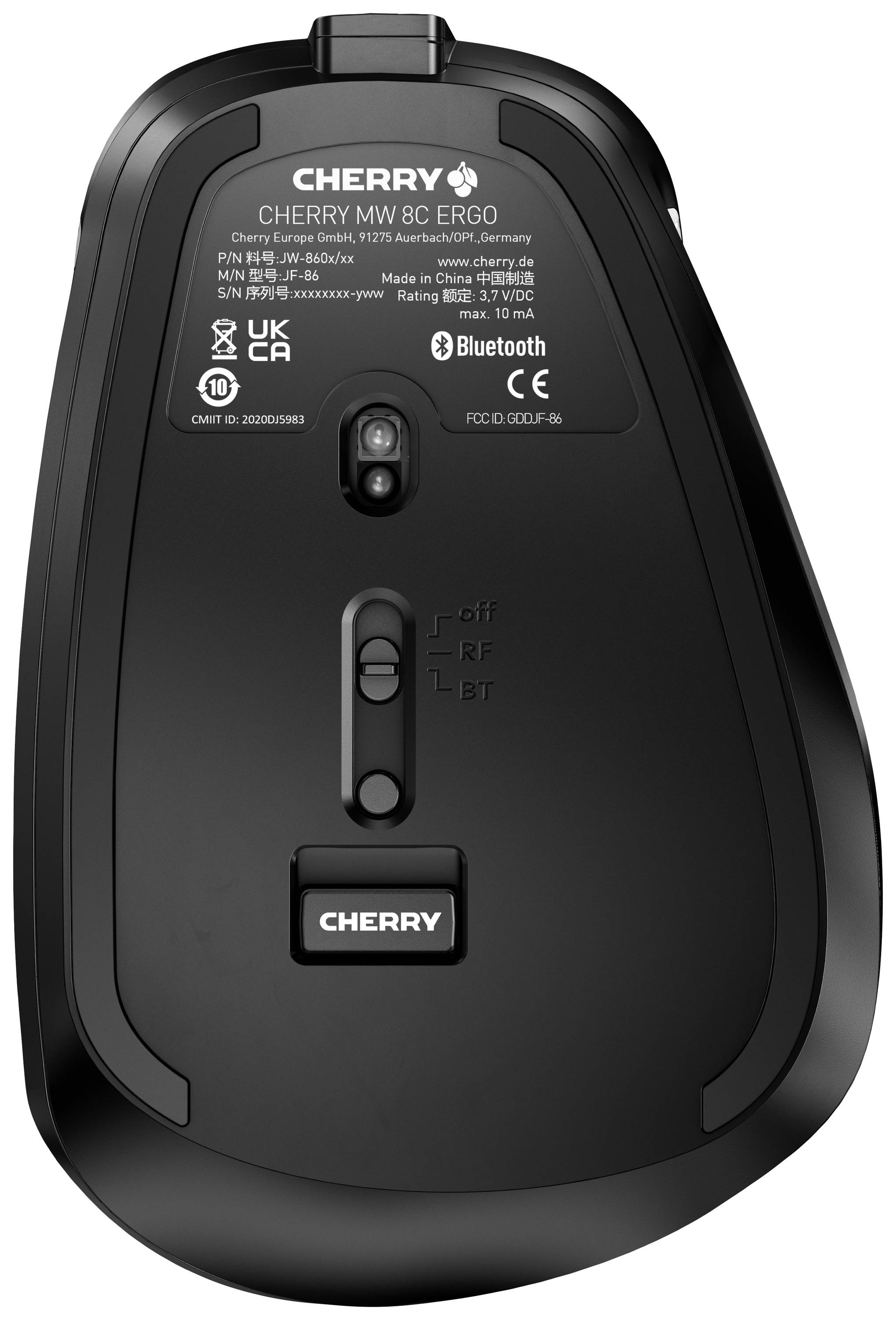 Černý spodní kryt počítačové myši s přepínačem Bluetooth, výrobním štítkem 'Cherry MW 8C', sériovým číslem a různými certifikačními logy.