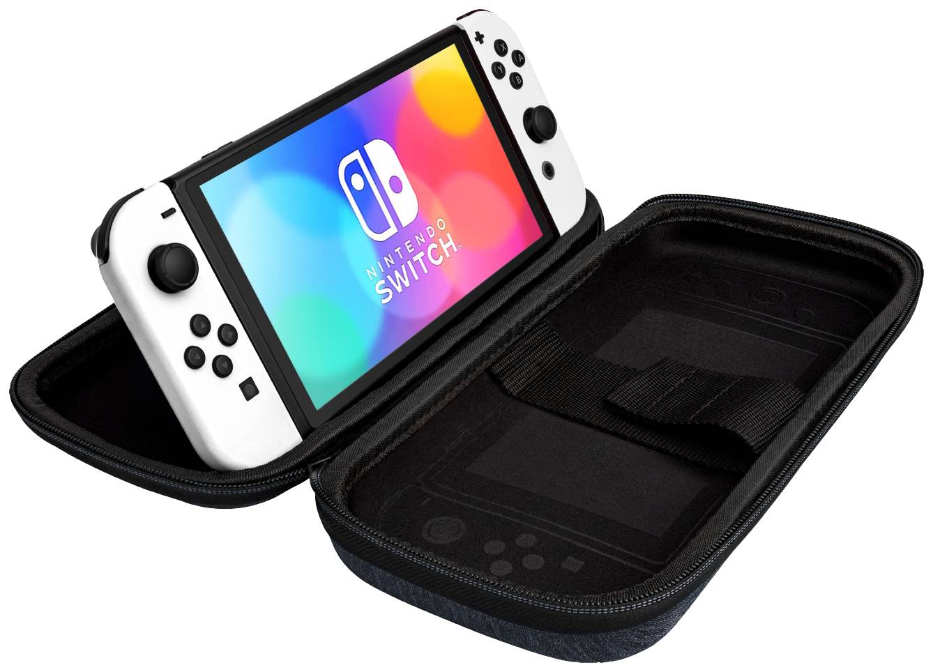 Herní konzole Nintendo Switch v otevřeném černém ochranném pouzdře. Na obrazovce je zobrazen logo Nintendo Switch.