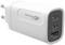 Obrázek zobrazuje bílou nabíječku se třemi porty: dva USB-C a jeden USB-A. Na straně je napsáno 'Recharge with GP'.