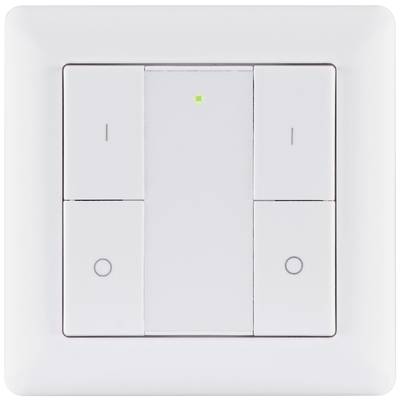 Vypínač se třemi tlačítky, prostřední tlačítko lehce stisknuto, zelené LED světlo indikuje aktivní přívod elektrické energie.