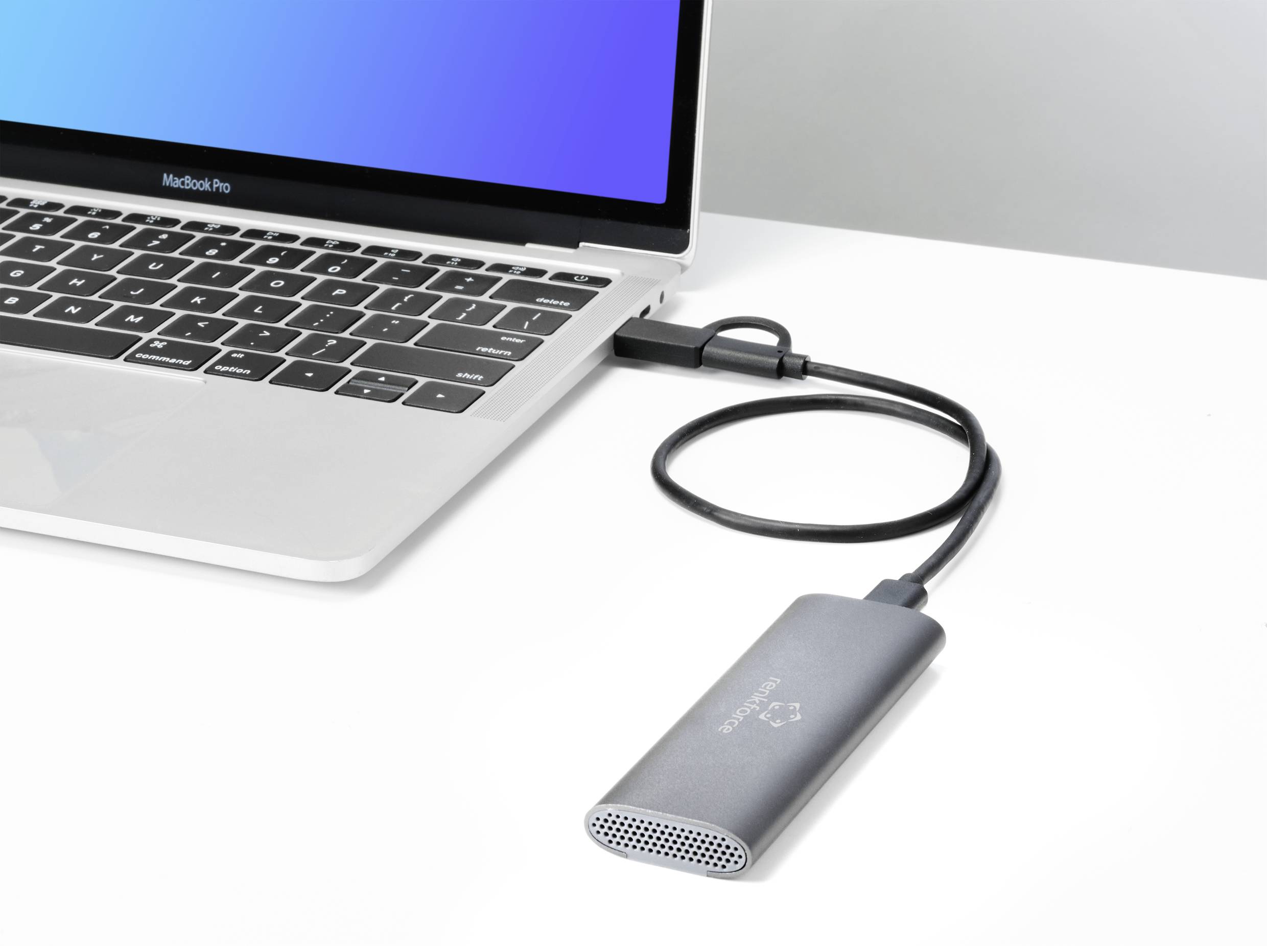 Renkforce RF-ENC-200 Pouzdro pro SSD M.2 USB-C™ (USB 3.2 Gen 2) 10 GBit/s M.2 PCIe NVMe, M.2 SATA 2230, 2242, 2260, 2280-1
