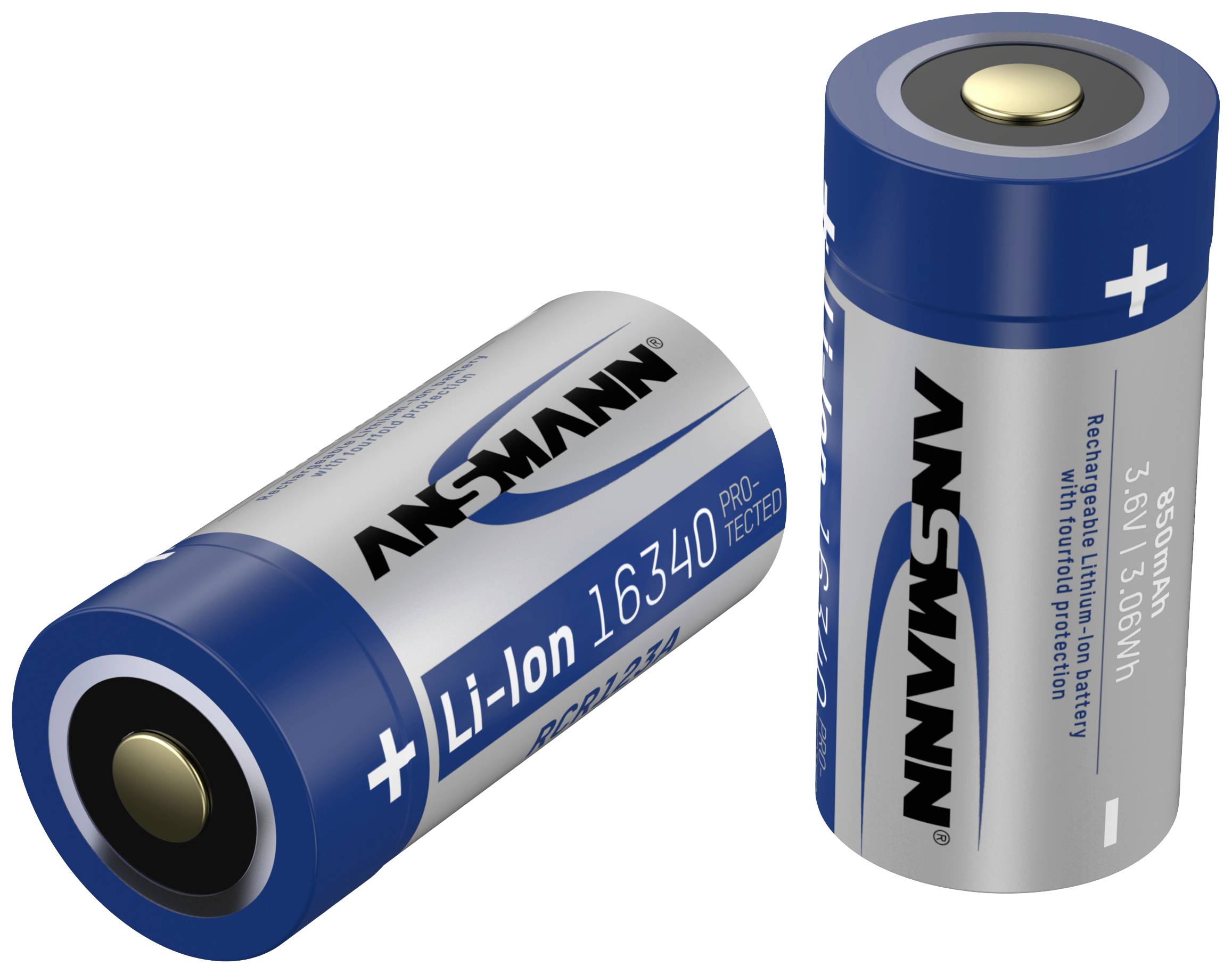 "Dvě modré válcovité lithium-iontové baterie s nápisem „ANSMANN 16340" a „3,6V, 3,6Wh" leží na bílém pozadí."