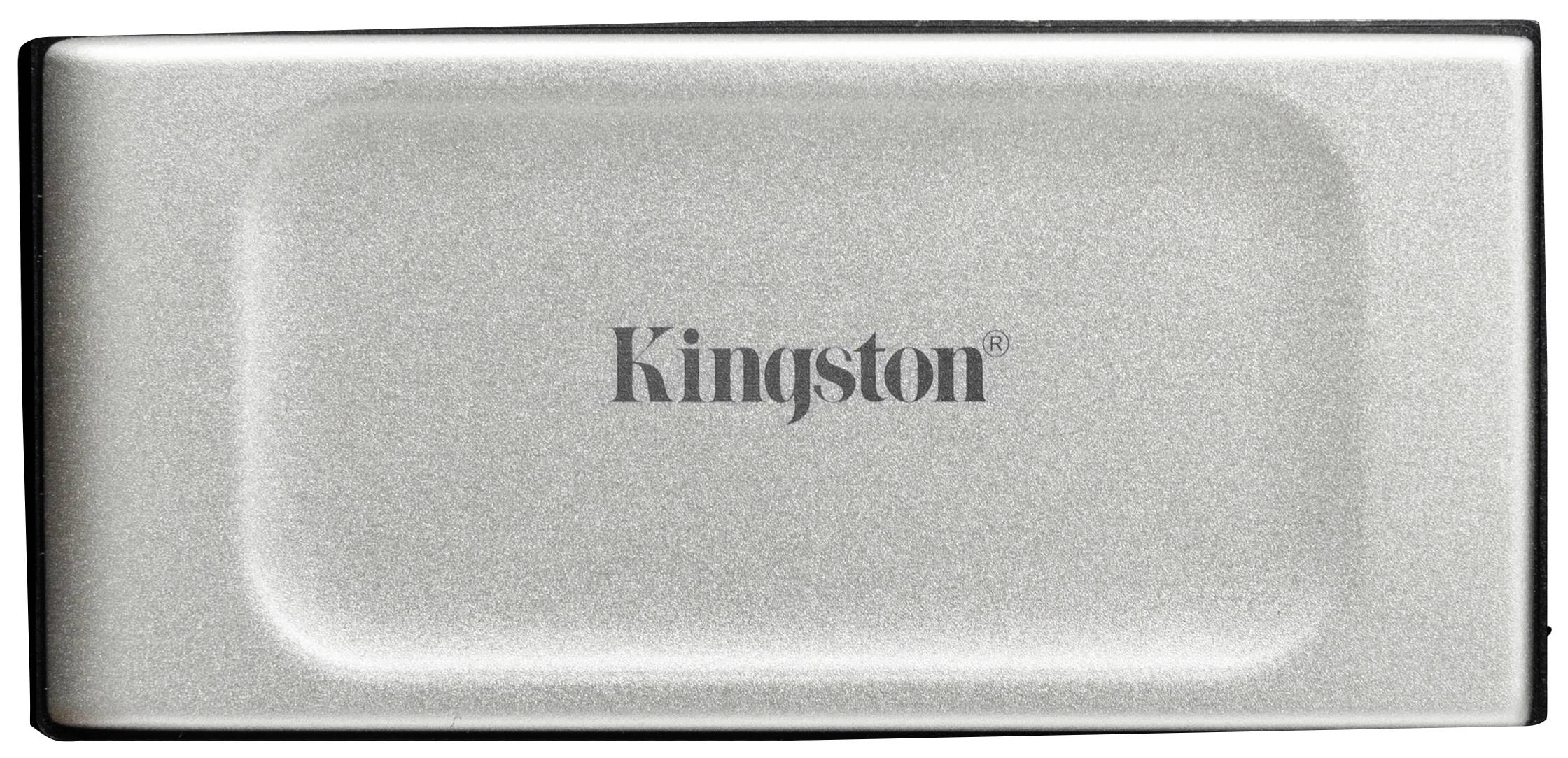 Stříbrný SSD disk Kingston s obdélníkovým designem.
