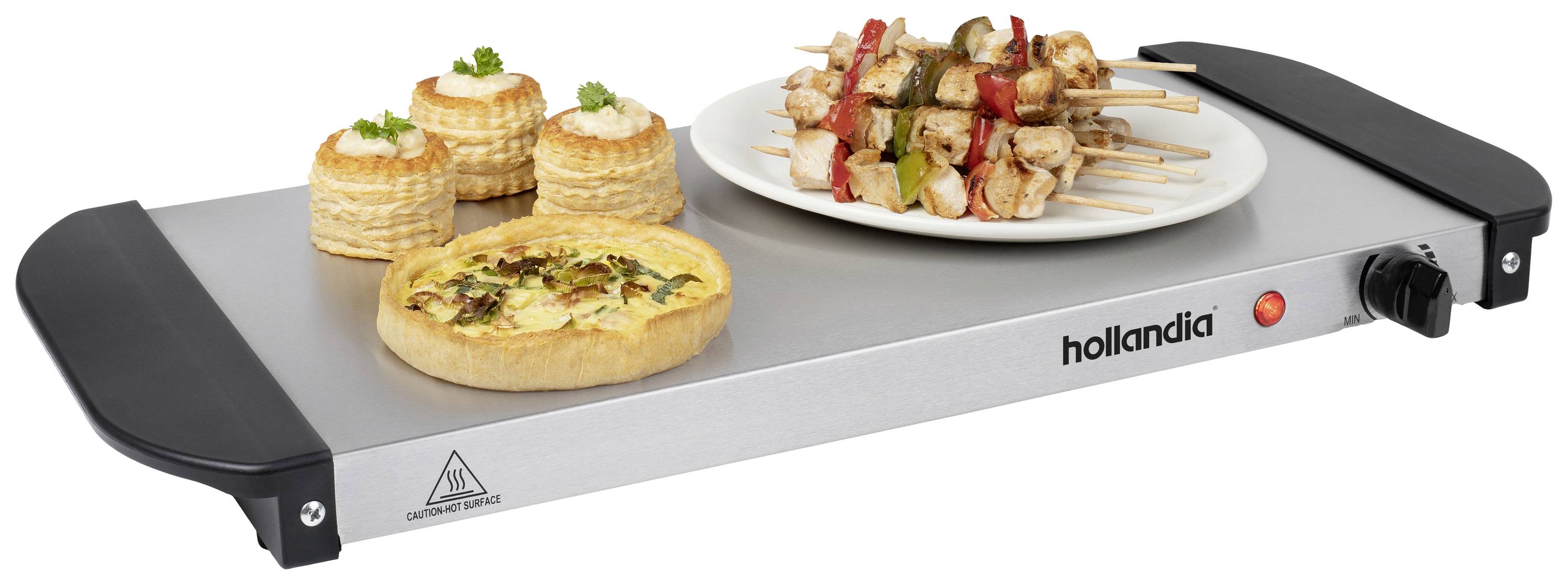 Bufetový ohřívač s kuřecími špízy, quiche a minipastýřkami navrchu. Ideální pro udržování různých pokrmů teplých při akcích.