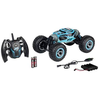 Dálkově ovládané auto ve stylu monster trucku s modro-černým designem, dálkovým ovladačem, bateriemi, USB nabíjecím kabelem a akumulátory.