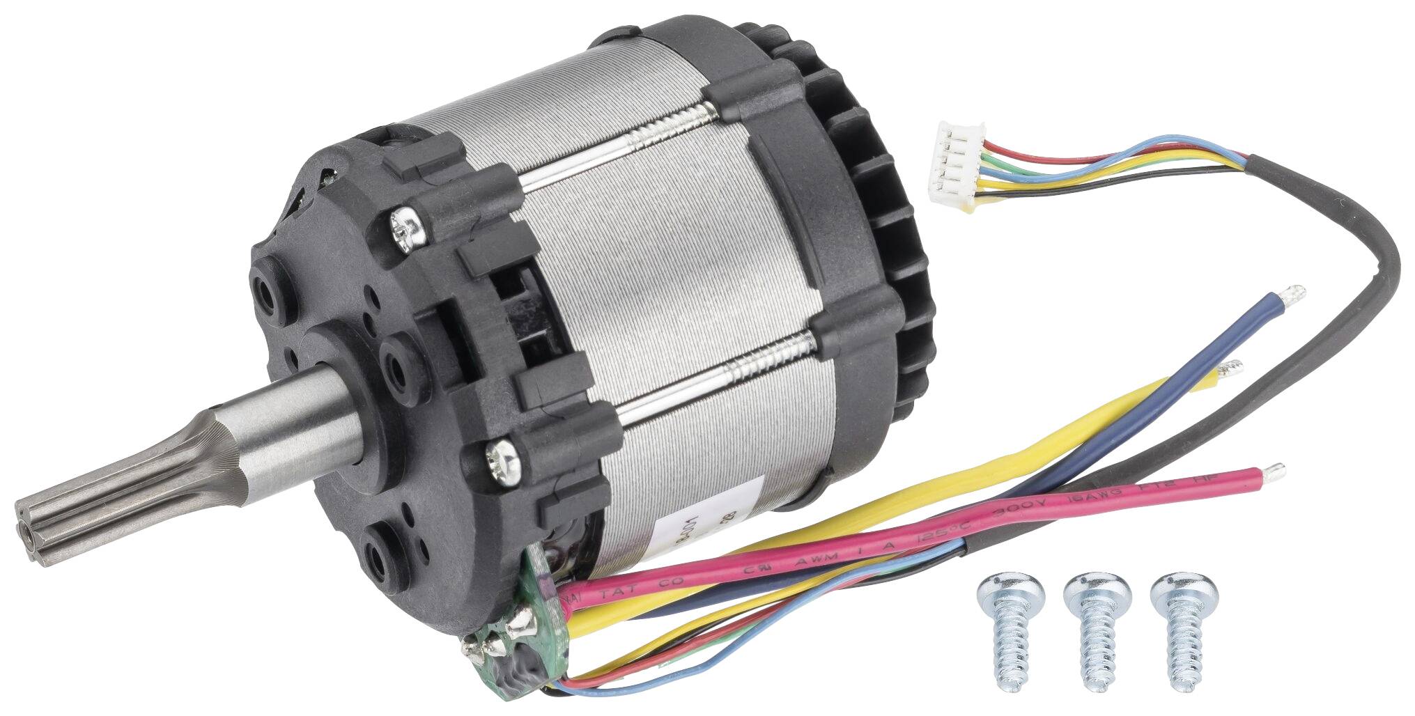 Elektromotor se stříbrným krytem, několika vyčnívajícími kabely v různých barvách a třemi šrouby položenými vedle něj.