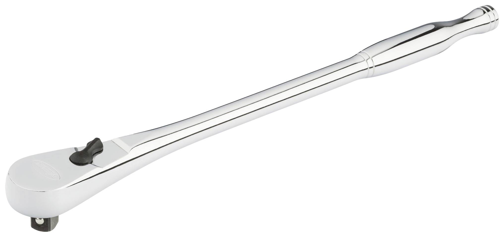 Stříbrný ráčnový klíč s ergonomickou rukojetí. Vhodný pro práce v mechanice a opravárenství.