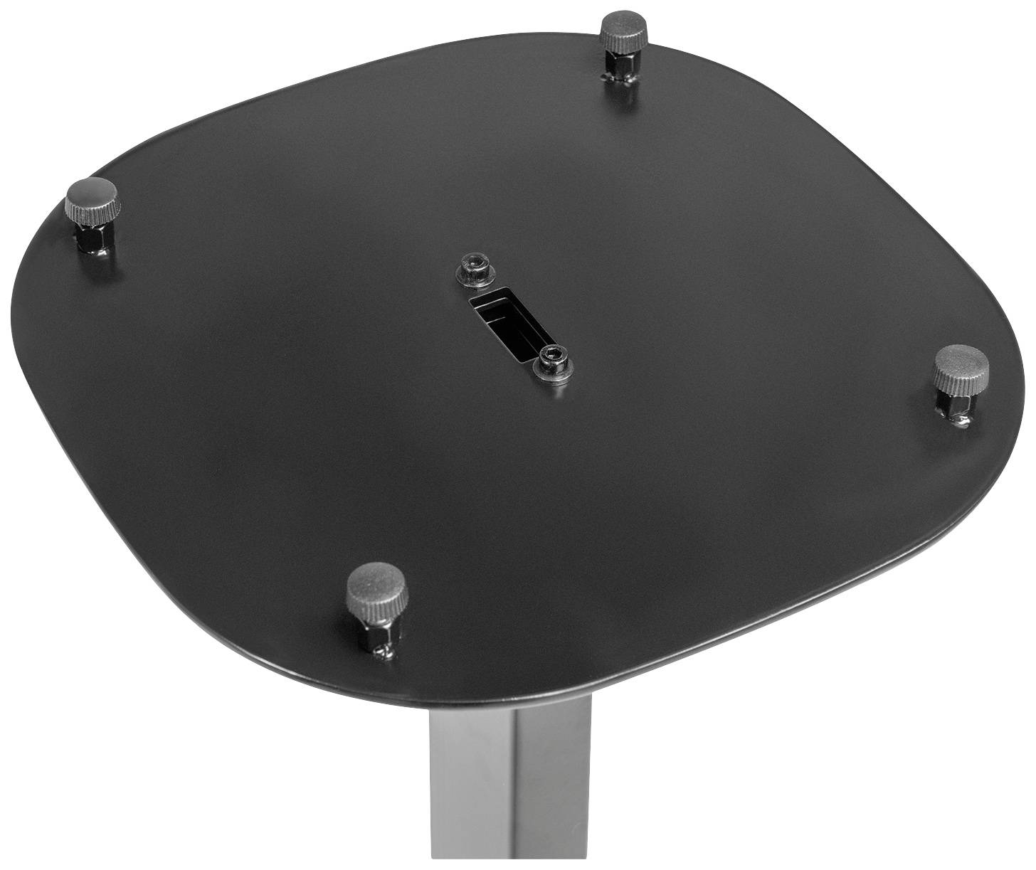 Kovová deska se čtyřmi šrouby v rozích a středovým otvorem, umístěná na čtvercovém podstavci.