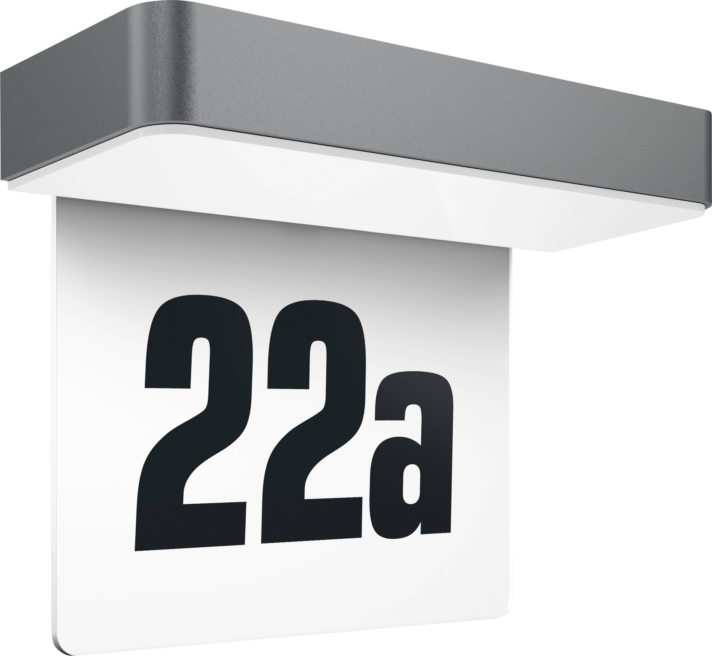 Bílá visící cedule s tučným černým textem "22a" pod šedým horním panelem.