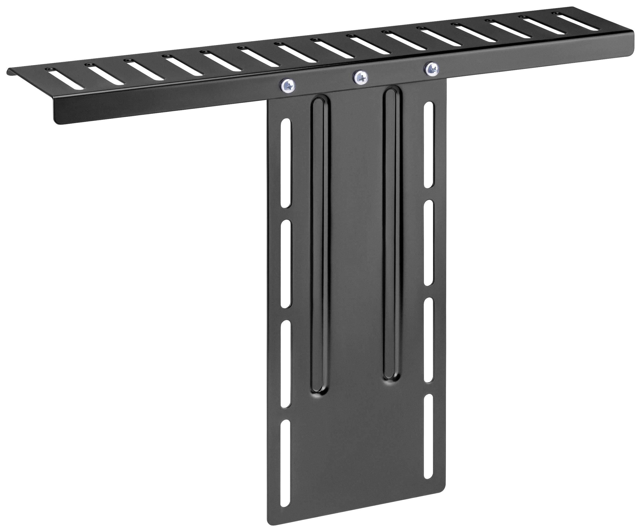 Černý vertikální kovový držák s několika štěrbinami a vodorovnou policí nahoře, vhodný pro upevnění zařízení.