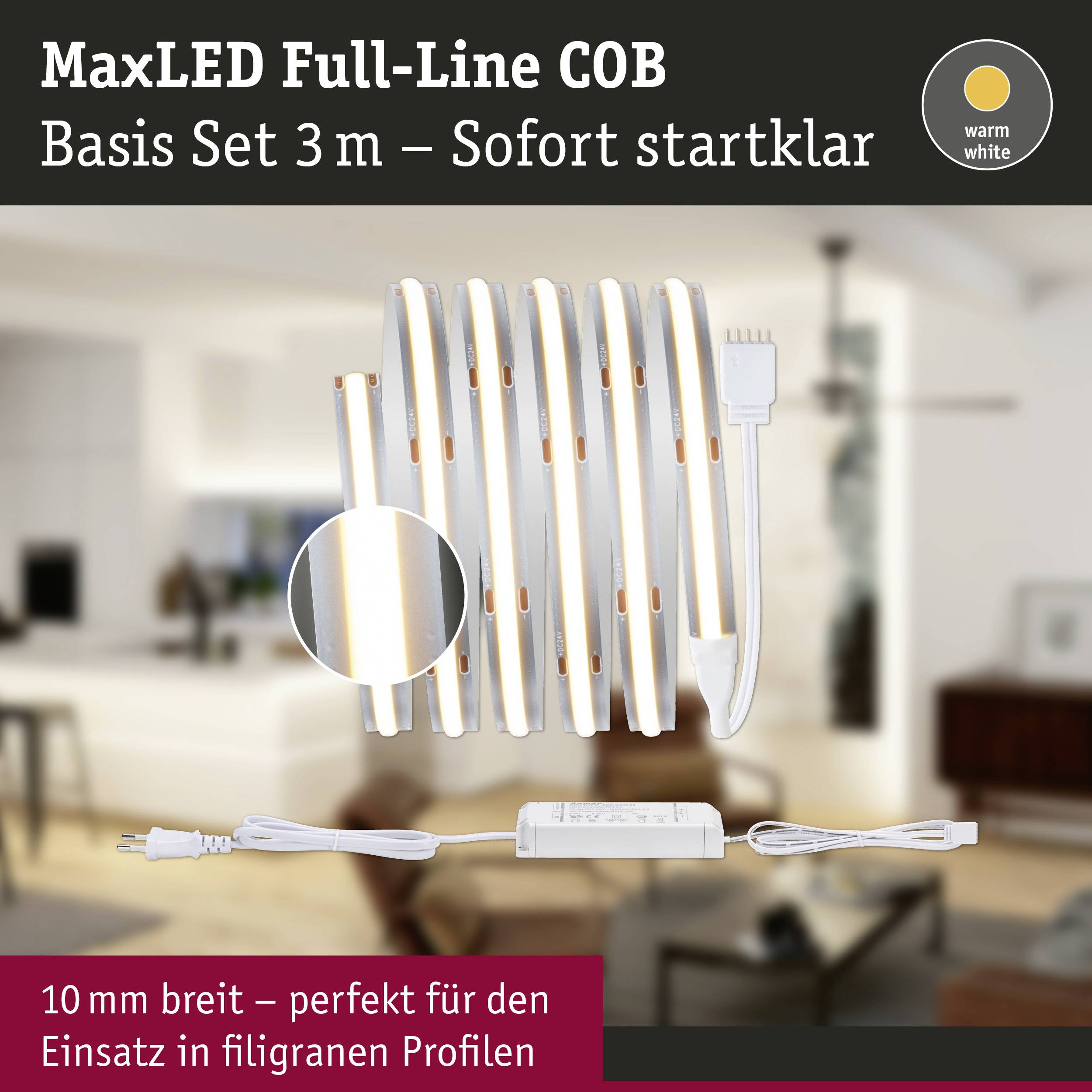 LED pásek MaxLED Full-Line COB, 3 m, teplá bílá. Ideální pro jemné profily. Šířka 10 mm. Na pozadí je obytný prostor s rozostřeným nábytkem.