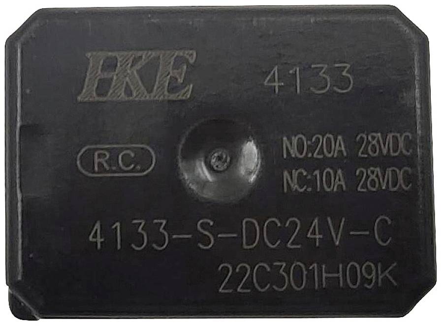 Černé HKE relé s nápisem: '4133', 'NO:20A 28VDC', 'NC:10A 28VDC', '4133-S-DC24V-C', '22C301H09K'.