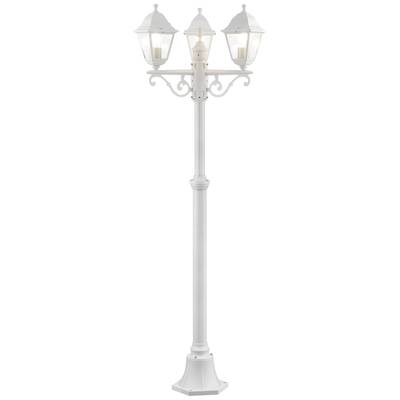 Bílá pouliční lampa se třemi světelnými hlavicemi na zdobeném rameni, vhodná do zahrady nebo exteriéru.