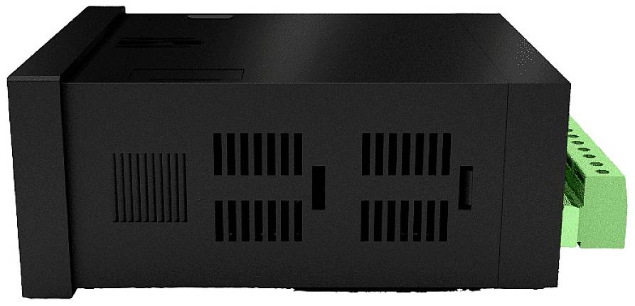 Černé elektronické zařízení s větracími otvory na straně, které má zelenou připojovací lištu.