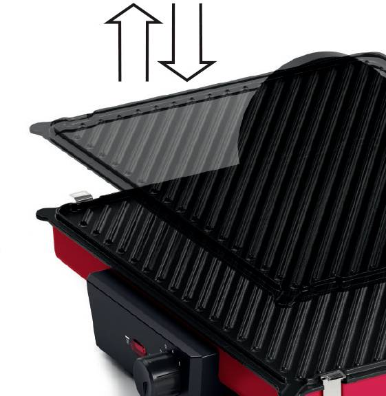 Elektrický gril s otevřeným víkem, vhodný pro grilování pokrmů zahřívaných z obou stran. Šipky ukazují směr otevírání.