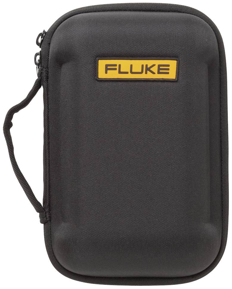 Černý tvrdý ochranný obal s oranžovým logem 'Fluke' a zipem, s popruhem na nošení po straně.