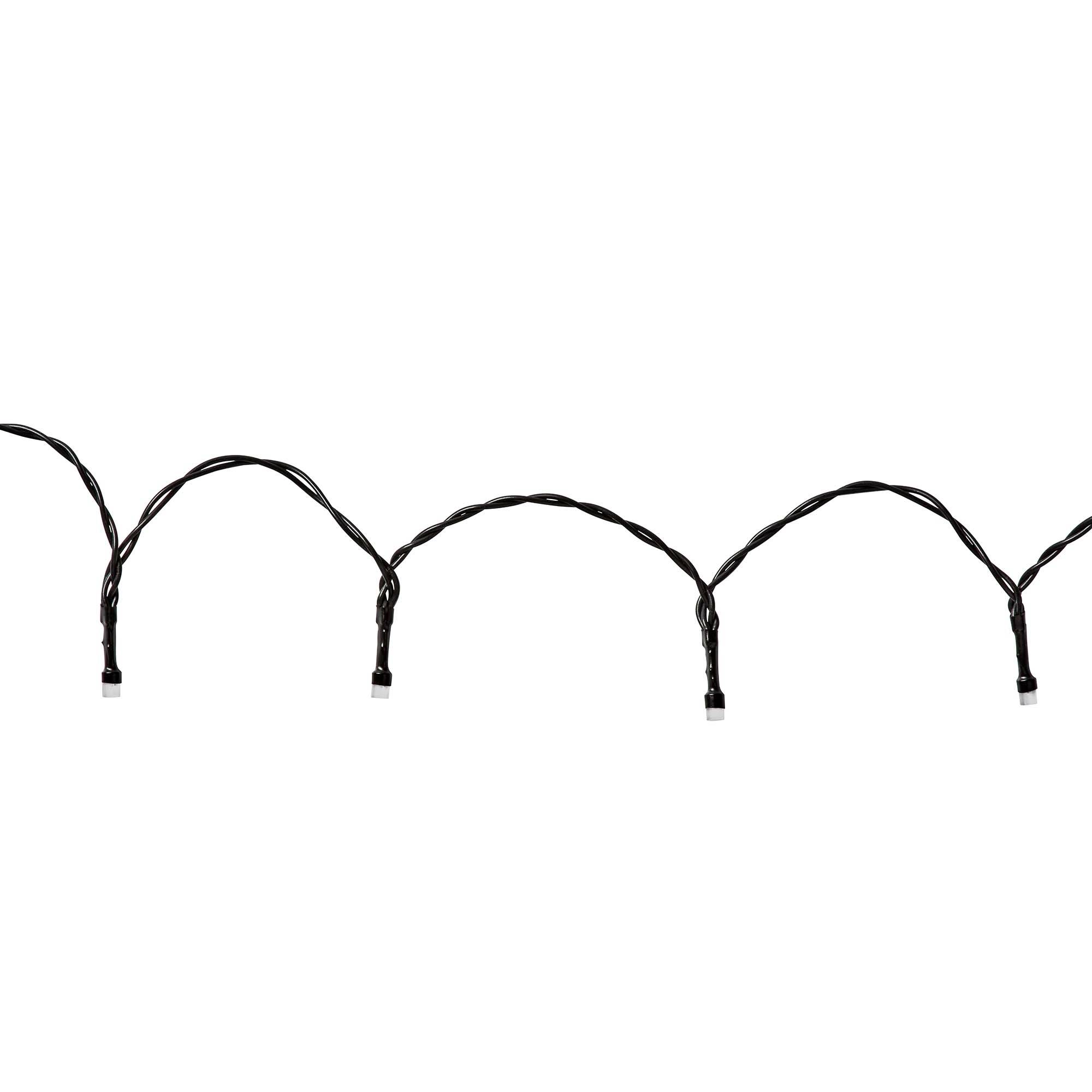 Černený světelný řetěz s rovnoměrně rozmístěnými LED diodami, vypnutý, na bílém pozadí.