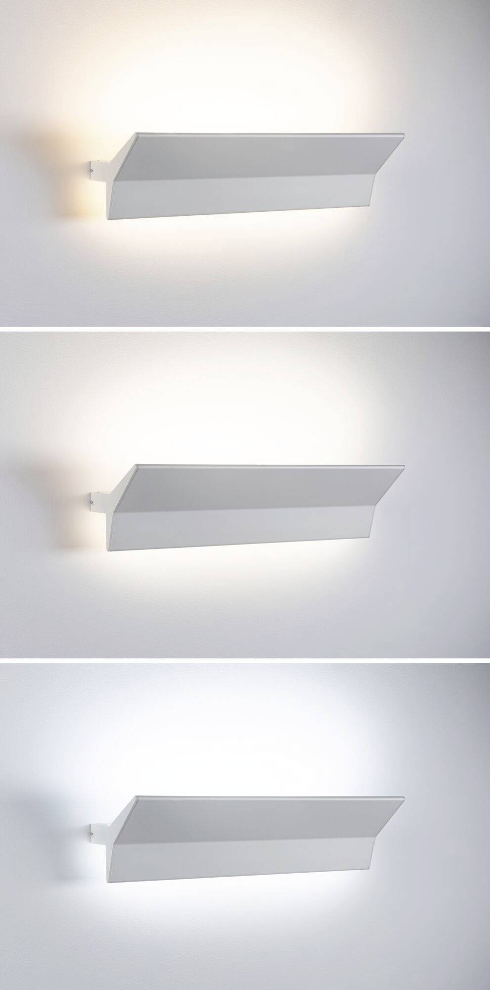 Tři moderní nástěnné lampy s různými úrovněmi jasu: teplé světlo, střední intenzita a studené, jasné světlo.
