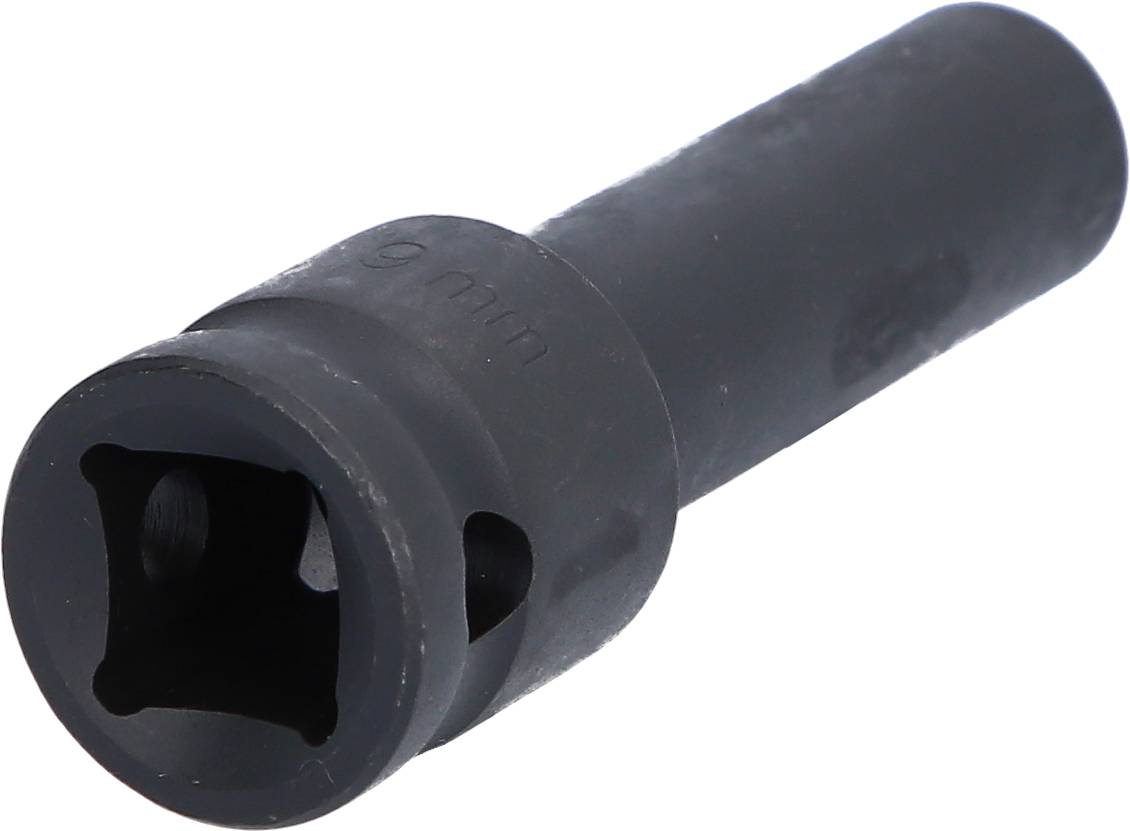 Obrázek černého nástrčného klíče s čtyřhranným otvorem, označený '9 mm'. Nástroj pro šroubovací práce.