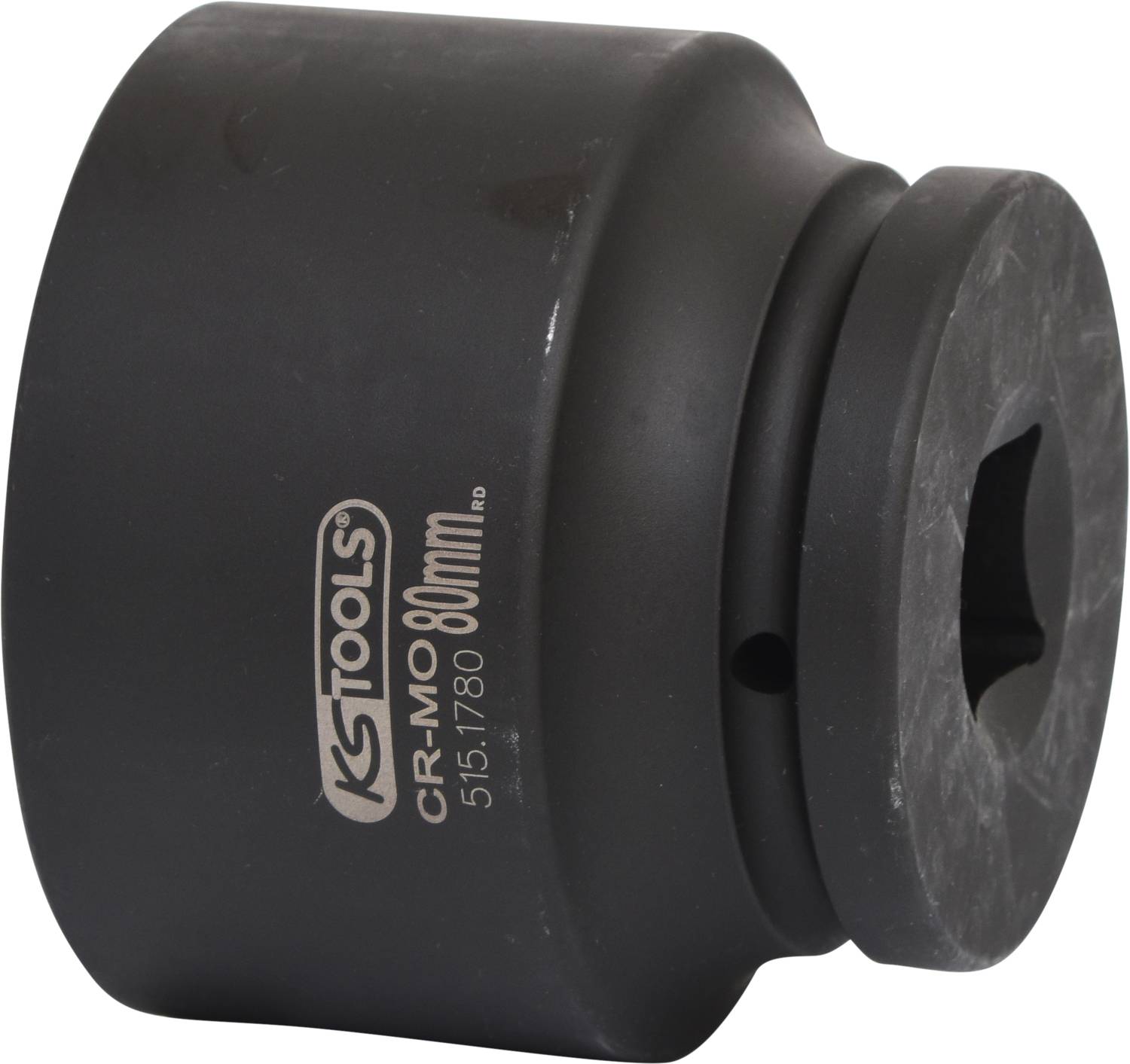 Černý nástrčný klíč od společnosti KS Tools s nápisem 'CR-MO 80mm'. Má čtvercový nástavec určený pro použití s nástroji.