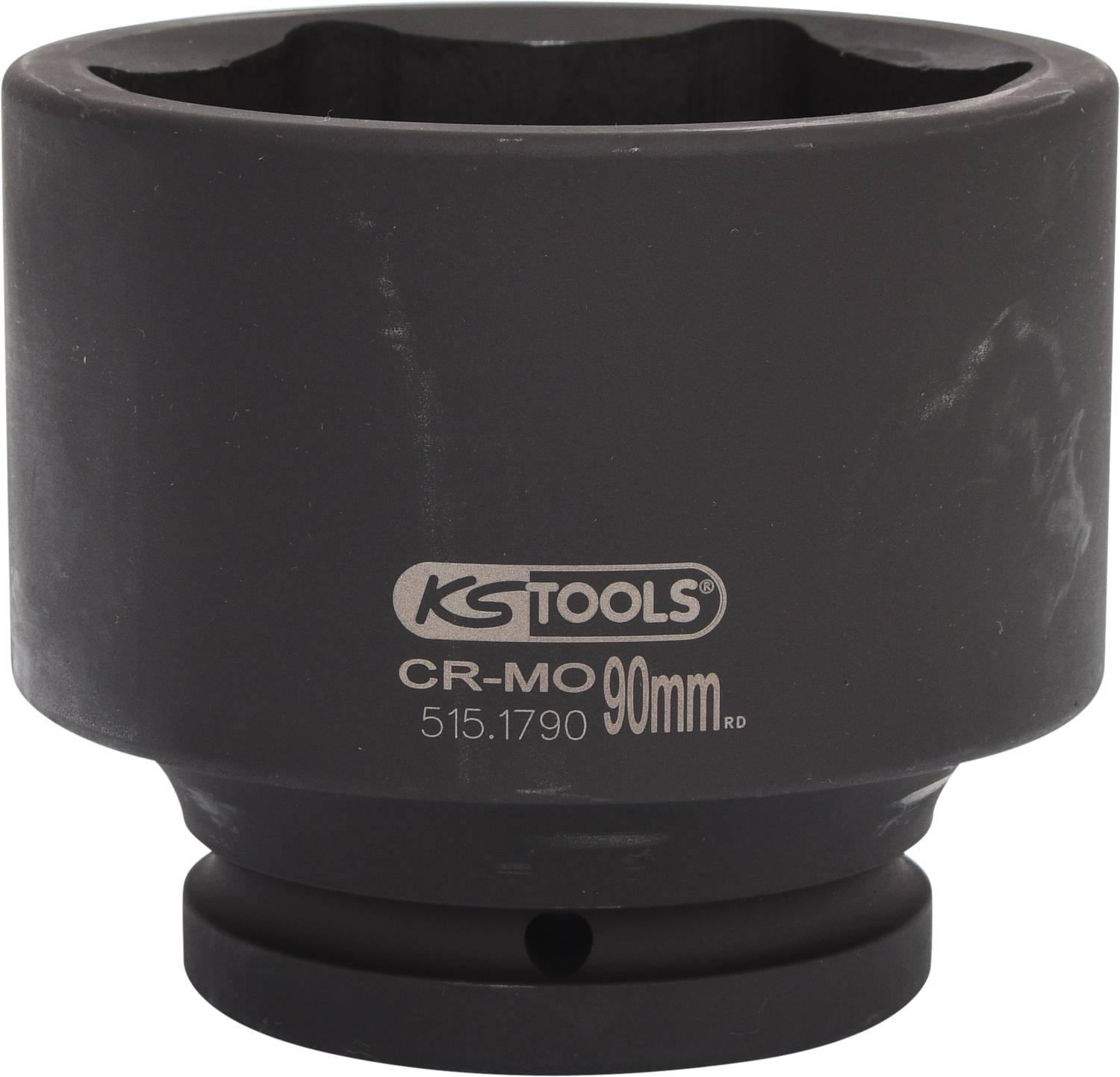 Černý nástrčný klíč od KS Tools, vyrobený z oceli CR-MO, s nápisem 'CR-MO 90mm'. Používá se k utahování velkých matic.