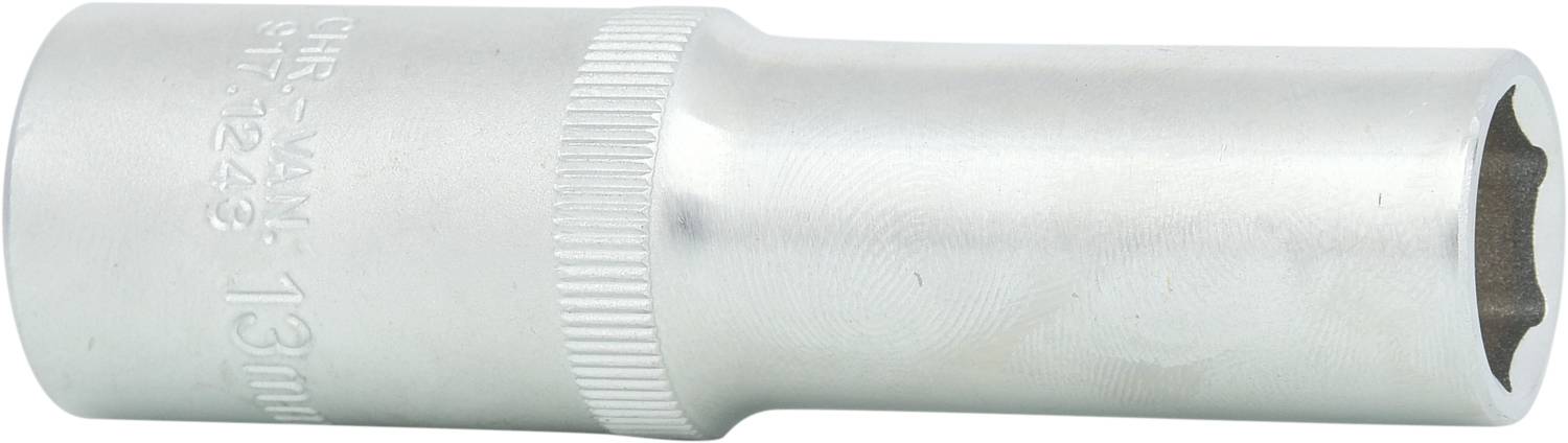 Stříbrná stavěcí matice o velikosti 13 mm, šestihranný vnitřní prostor, válcovitý tvar, vroubkovaný povrch pro lepší úchop.