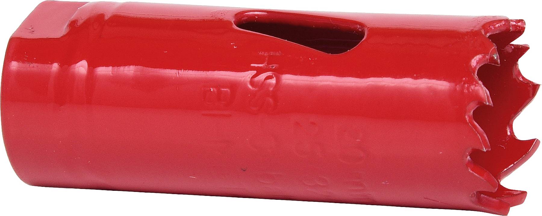 Červený korunový vrták se zubanými okraji, používaný k řezání kulatých děr do materiálů jako dřevo nebo kov.
