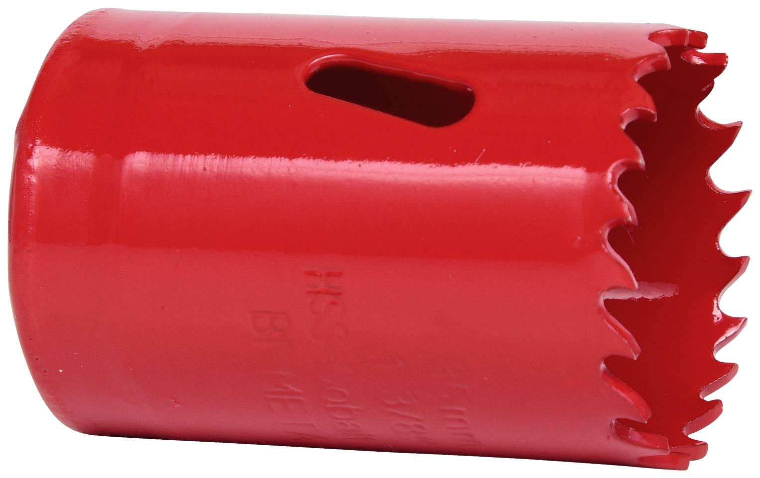 Červený kovový nástavec pilové děrovky s vroubkovaným ostřím a bočním otvorem, vhodný pro vrtání velkých otvorů v materiálech.