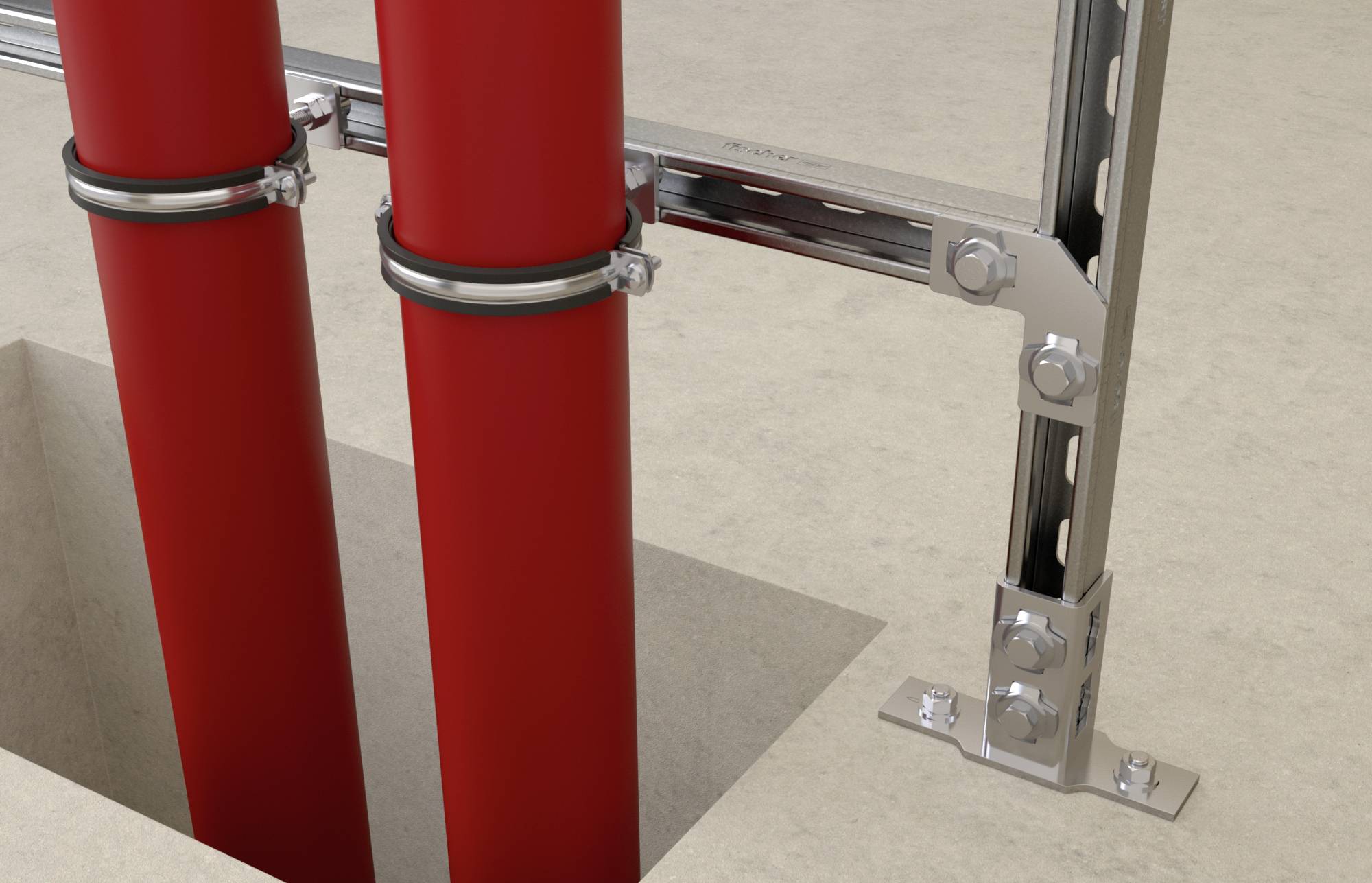 Červené trubky upevněné kovovými sponkami na lešení. Instalace do podlahy jako součást technické infrastruktury.