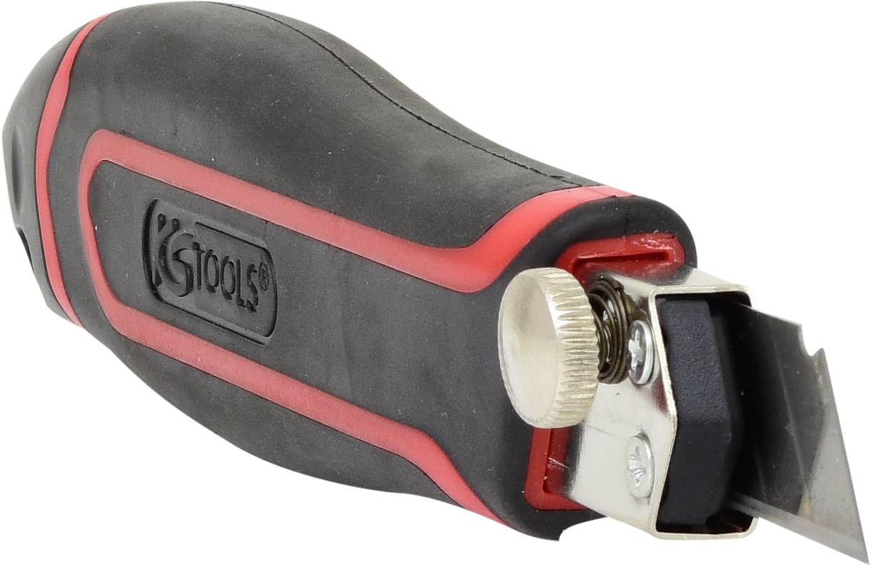 Na obrázku je černý a červený modelářský nůž s ergonomickou rukojetí a výsuvným ostřím, vhodný pro přesné řezání.