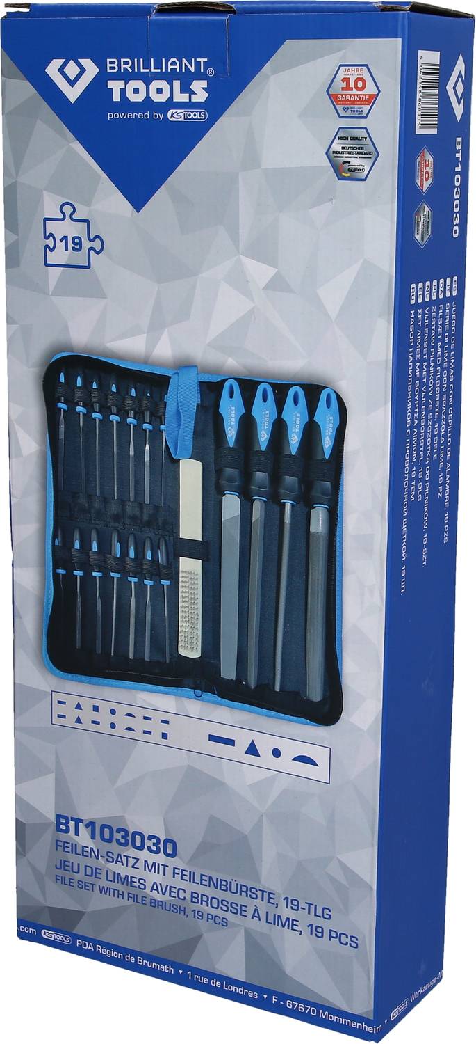 Balení sady pilníků s modrými rukojeti, 19dílná sada. Obsahuje jehlové pilníky a držák. Značka: Brilliant Tools.