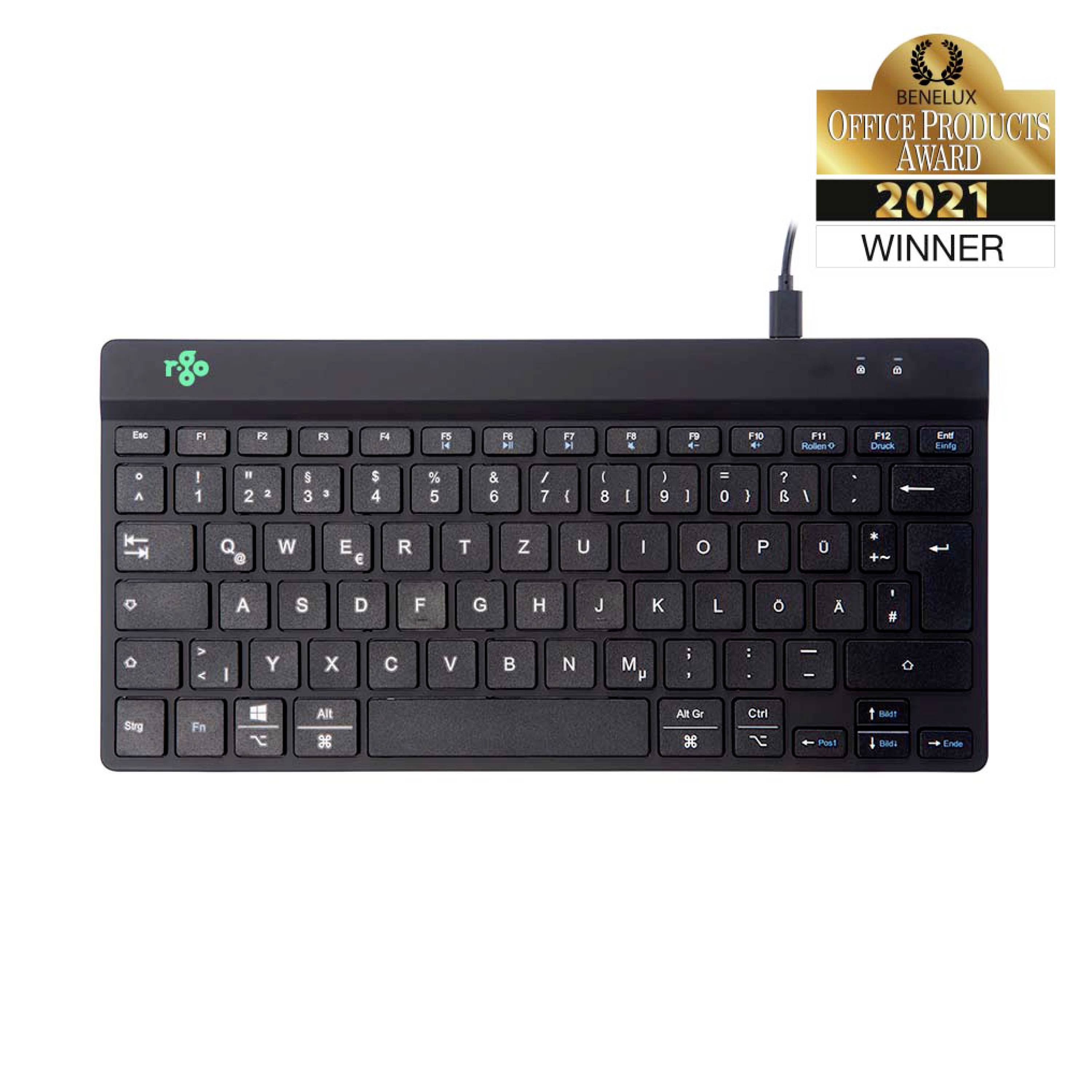 Klávesnice s kabelem, černé klávesy. Nahoře vpravo: logo 'Vítěz ceny Benelux Office Products Award 2021'.