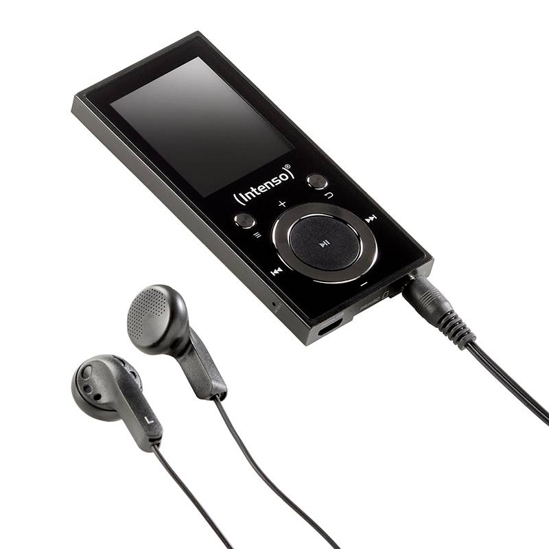 Černý MP3 přehrávač s displejem a tlačítky, vedle černých sluchátek do uší. Přehrávač zobrazuje logo 'Intenso'.