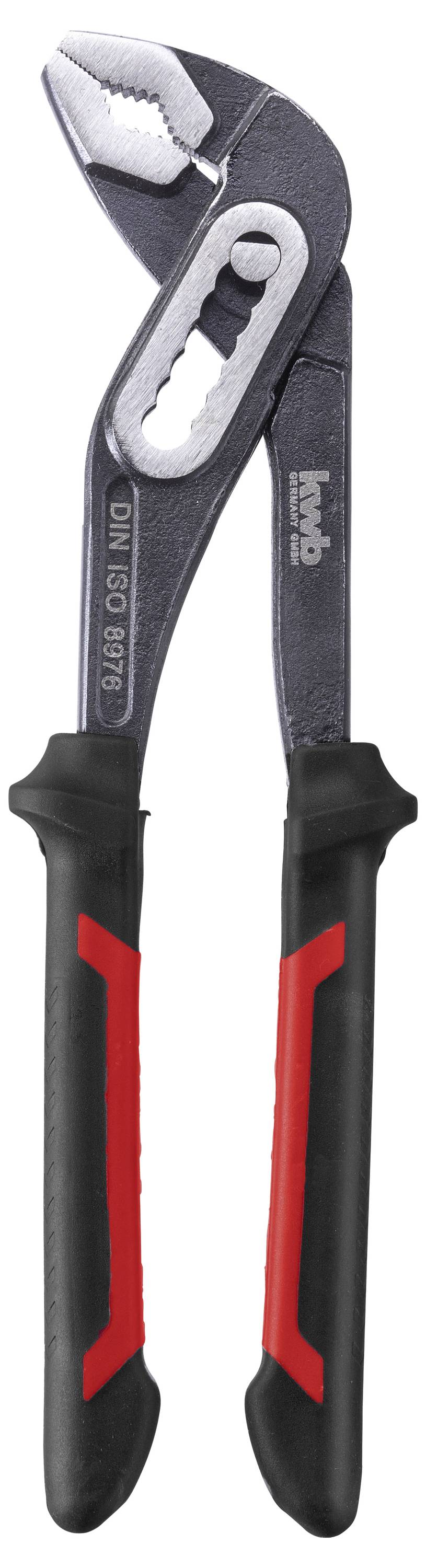 Instalatérské kleště s červenými a černými rukojeťmi, otevřené. Vhodné pro práci s potrubím a šrouby, protiskluzové rukojeti.