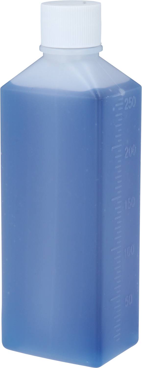 Modrá plastová láhev s bílým uzávěrem, o objemu až 250 ml.
