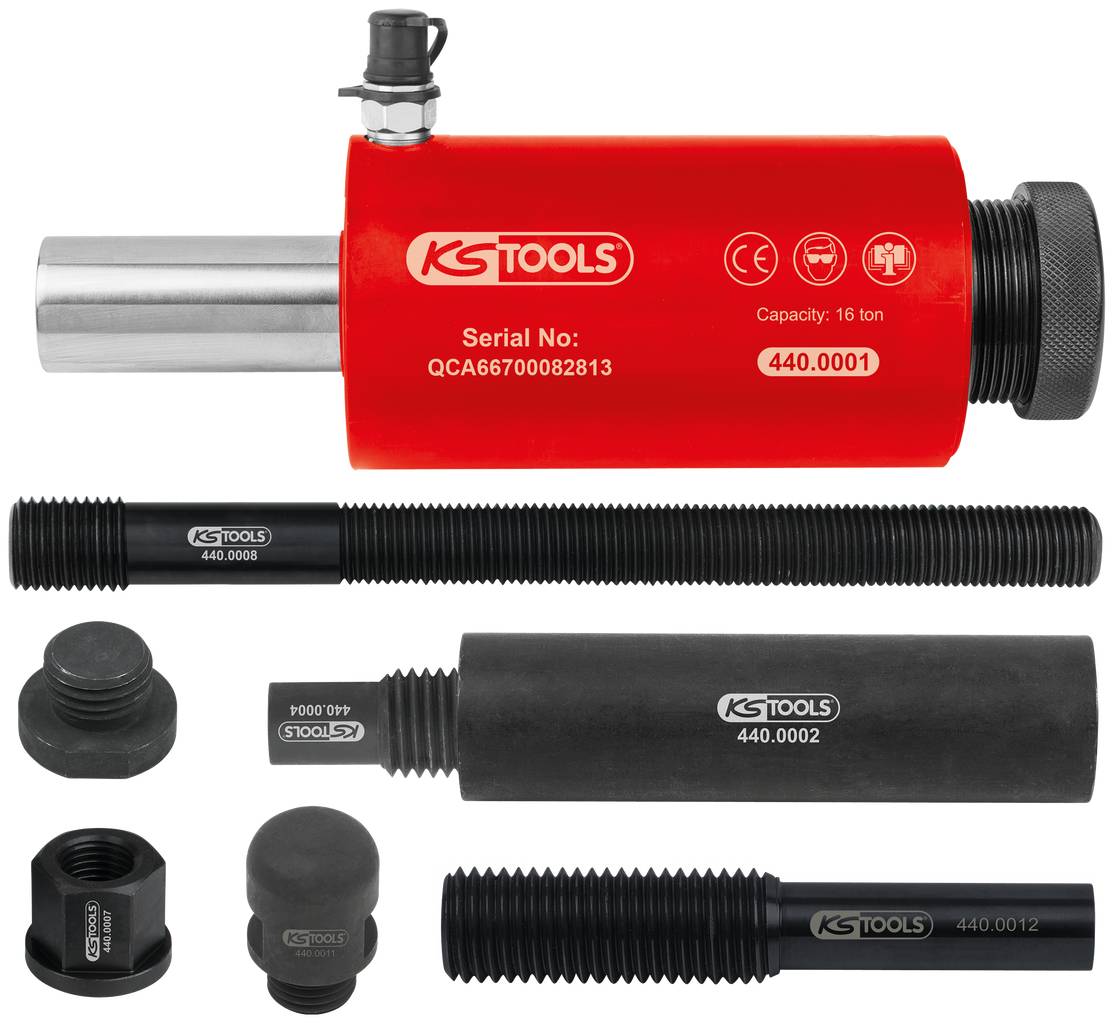 Hydraulický lis 'KS TOOLS', sériové číslo QCA66700082813, únosnost 16 tun. Obsahuje různé nástavce a příslušenství.