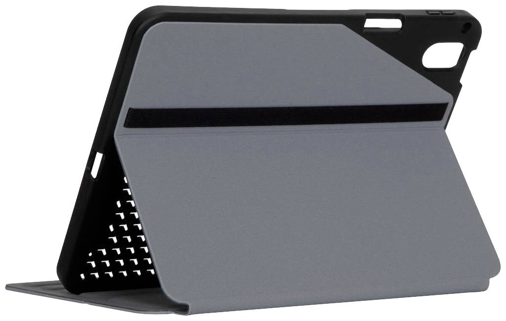 Šedý obal na tablet se stojanem, který má na zadní straně černý pásek a výřezy pro konektory a fotoaparát.